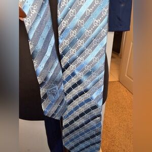 Gucci Baby blue monogram striped silk tie